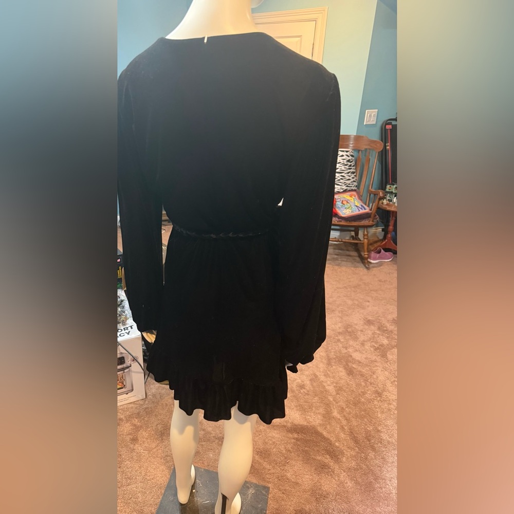Misa Los Angeles Black Velvet Wrap Dress with Braided tie side Size Large - Picture 7 of 11